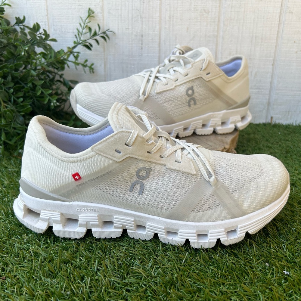 ON Cloud X 4 AD Athletic Shoe women 
$160 size 7.5 gently used
Color:White/ Wolf - Picture 6 of 16